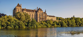 Road trip RIVIÈRES ET VIEILLES PIERRES